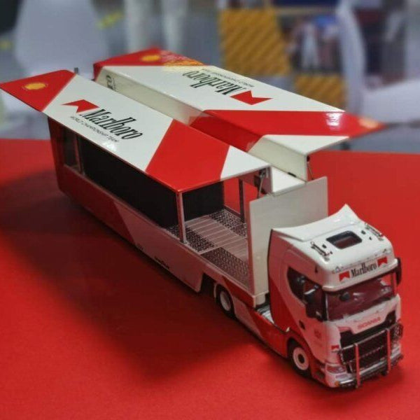 Kengfai - Scania S730 Enclosed Transport Truck