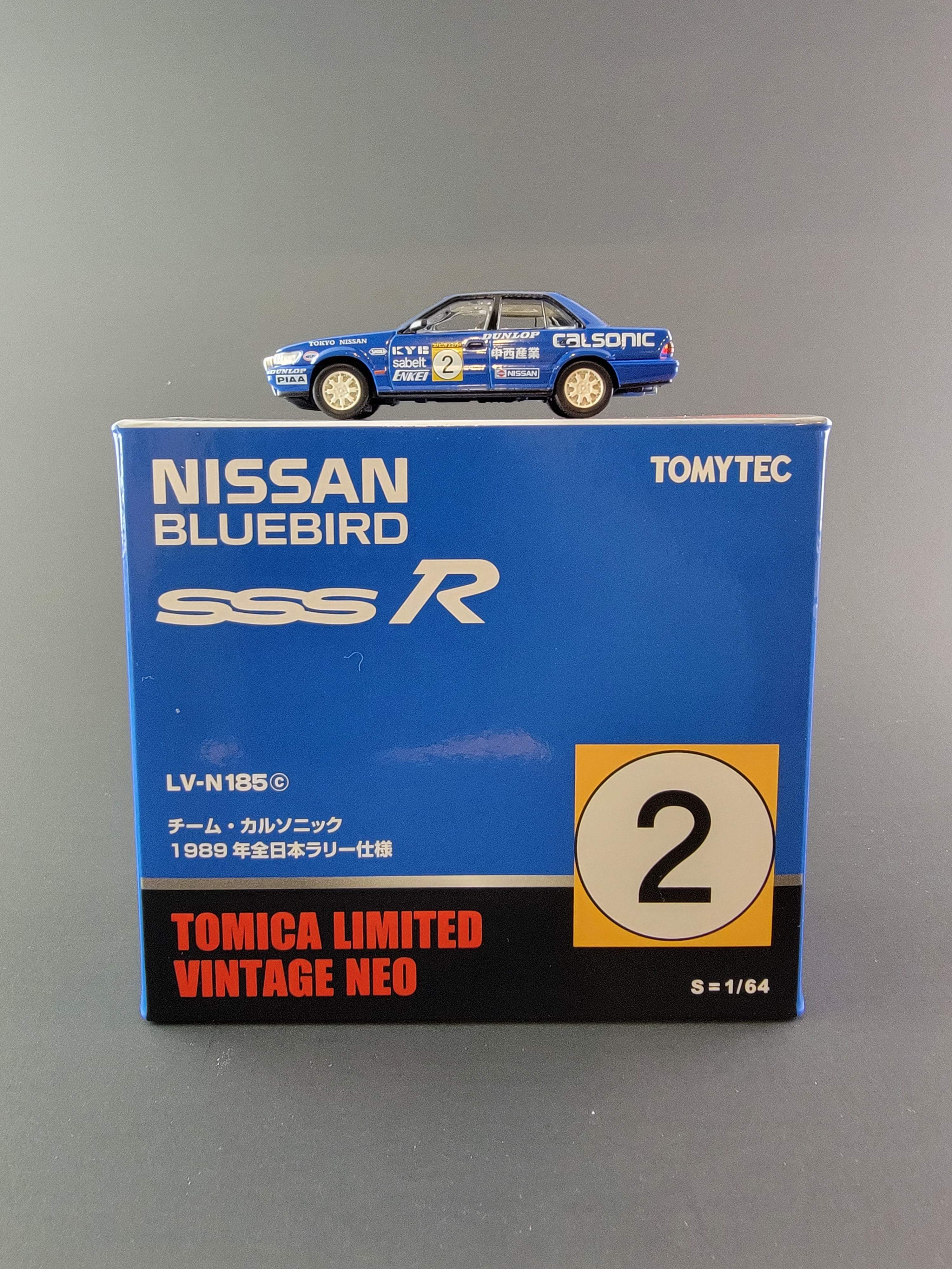 Tomytec Tomica Limited Vintage Neo 1/64 Nissan Bluebird SSS-R