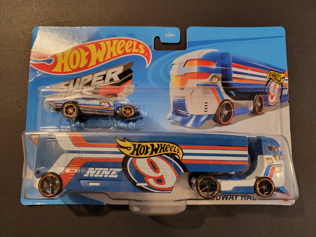 Hot Wheels Speedway Hauler Transporter