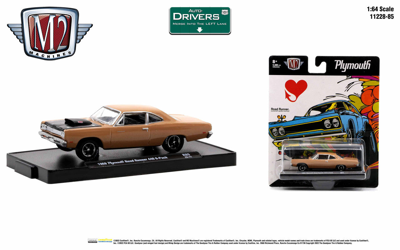 M2 Machines - 1969 Plymouth Road Runner 440 6-Pack - 2022 Auto-Drivers  Series