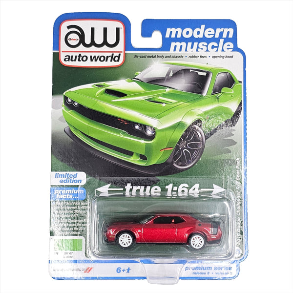 Auto World - 2019 Dodge Challenger R/T Scat Pack - 2022 Modern Muscle Series *Ultra Red Chase*