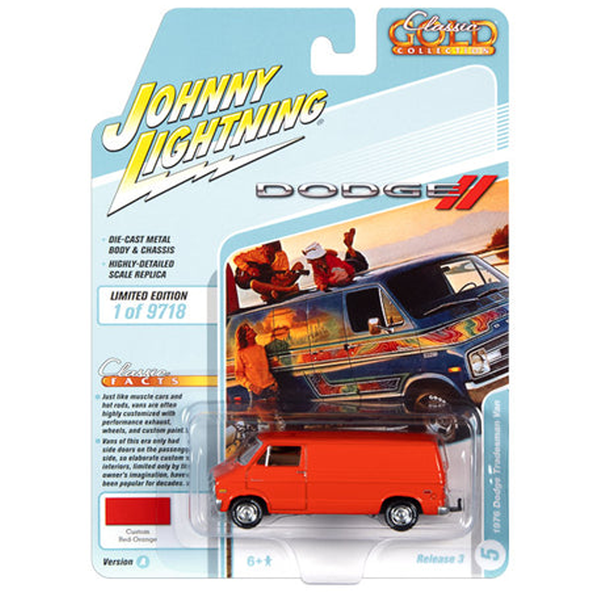 Johnny Lightning - 1976 Dodge Tradesman Van - 2021 Classic Gold Collection