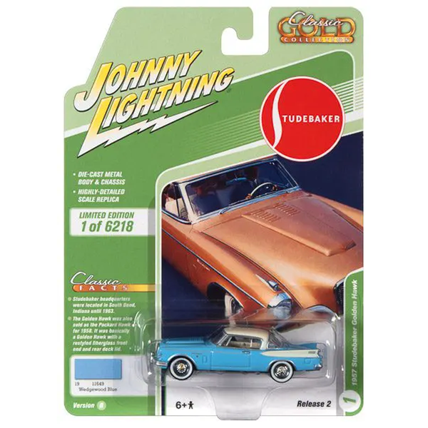 Johnny Lightning - 1957 Studebaker Golden Hawk - 2021 Classic Gold Series